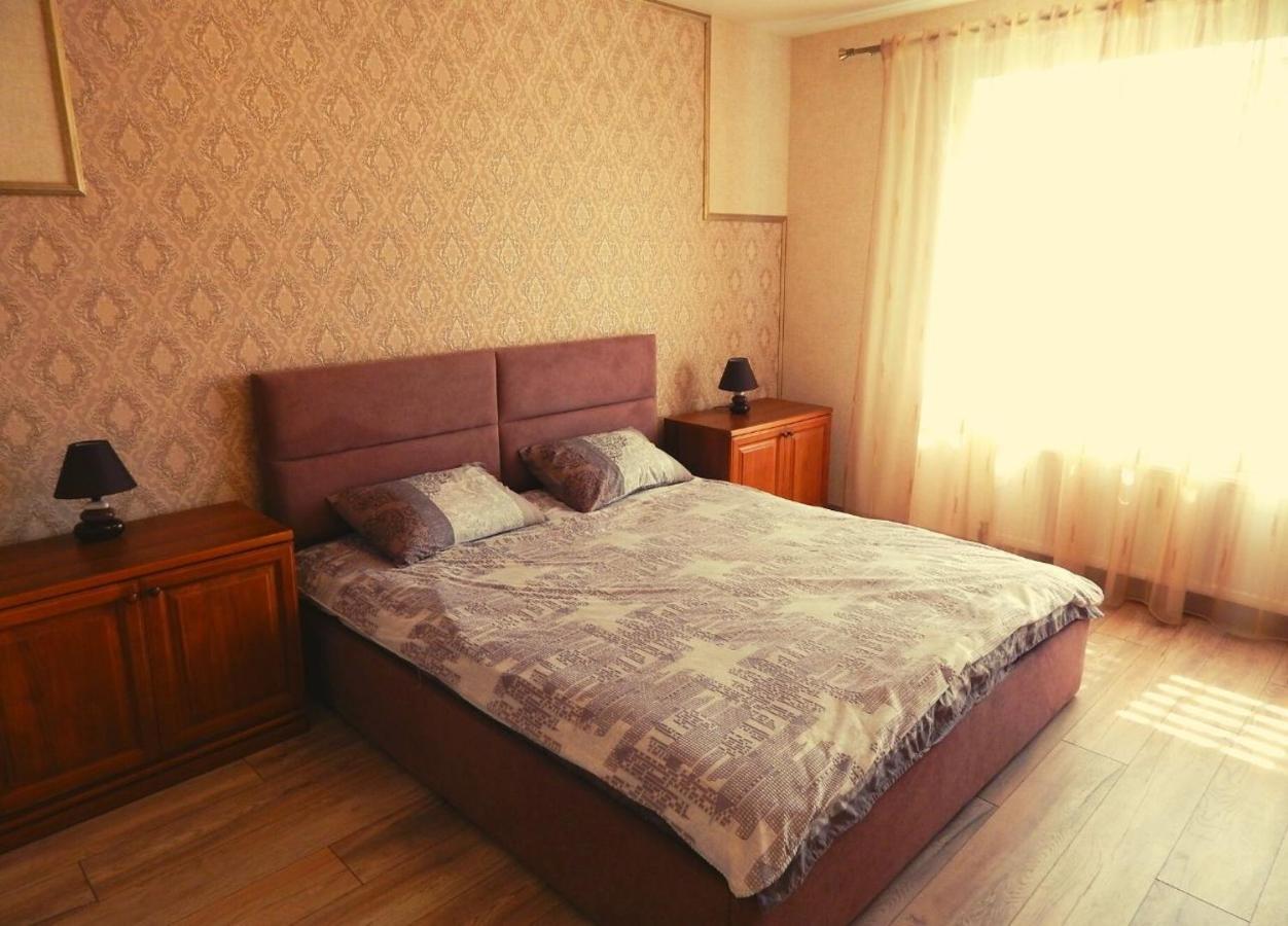 комфортні біля фентезі парка Apartment