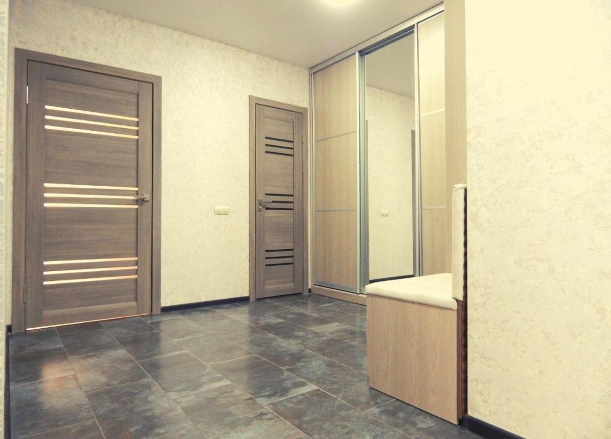 комфортні біля фентезі парка Apartment