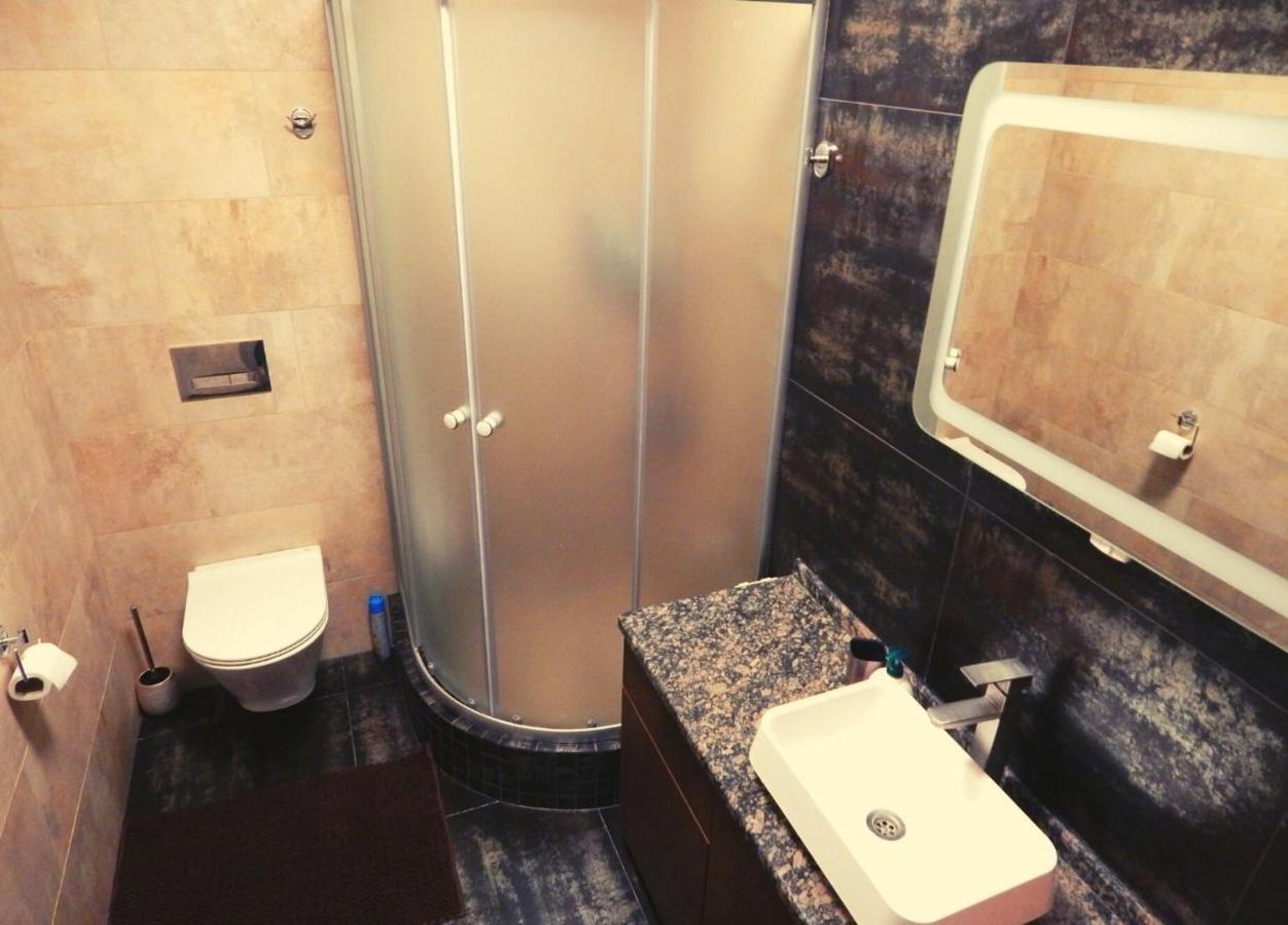 комфортні біля фентезі парка Apartment Uman